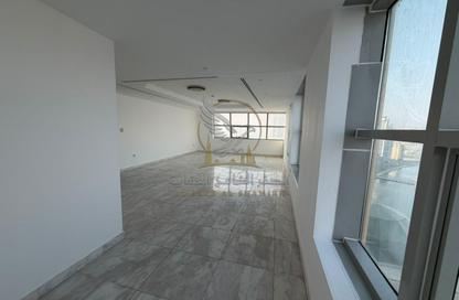 Apartment - 3 - 5 for rent in Thuraya Al Majaz Building - Al Majaz 3 - Al Majaz - Sharjah Apartment - 3 - 5 for rent in Thuraya Al Majaz Building - Al Majaz 3 - Al Majaz - Sharjah