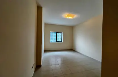 Apartment - 2 Bedrooms - 4 Bathrooms for rent in Al Khan Lagoon Tower - Al Khan Lagoon - Al Khan - Sharjah