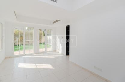 Villa - 3 Bedrooms - 4 Bathrooms for rent in Springs 3 - The Springs - Dubai