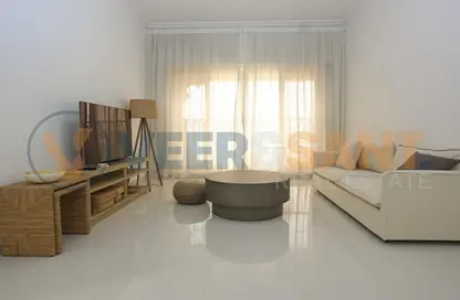 شقة - 2 غرف نوم - 3 حمامات للبيع في ويست 2 - مساكن القناه المائية - مدينة دبي الرياضية - دبي