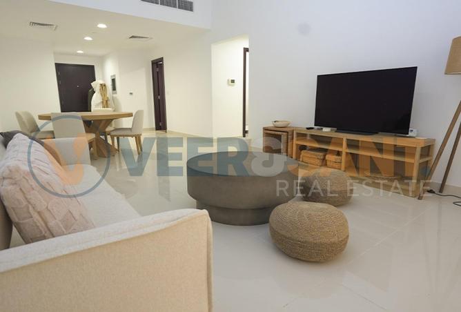 76577333 - Property Main Image