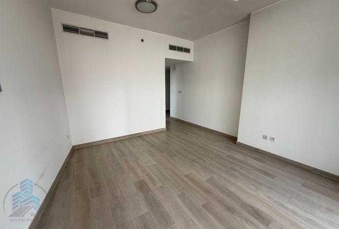 123831636 - Property Main Image