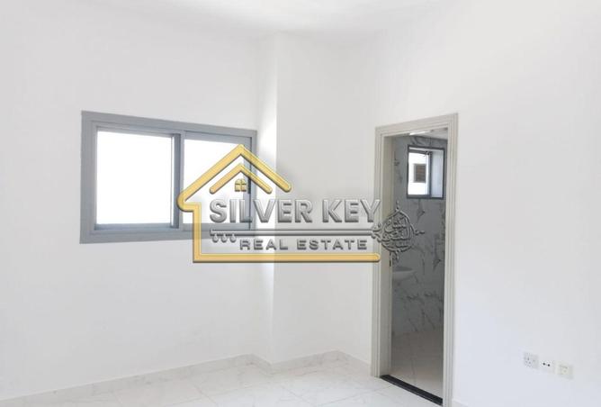 78182346 - Property Image 2