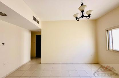 Apartment - 1 Bedroom - 2 Bathrooms for rent in Muwaileh 29 Building - Muwaileh - Sharjah