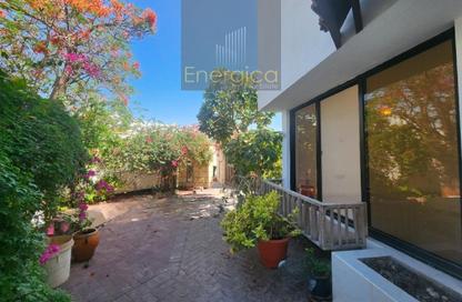 Villa - 4 Bedrooms - 4 Bathrooms for rent in Umm Suqeim 1 Villas - Umm Suqeim 1 - Umm Suqeim - Dubai