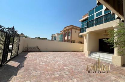 فيلا - 5 غرف نوم - 6 حمامات للايجار في 3 المويهات - المويهات - عجمان