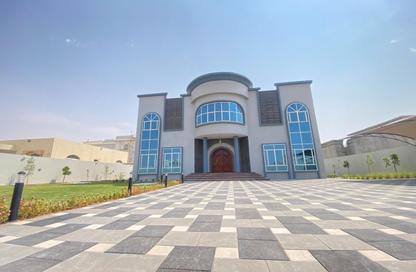Villa - 5 - 7 for rent in Al Riqaibah - Al Suyoh - Sharjah