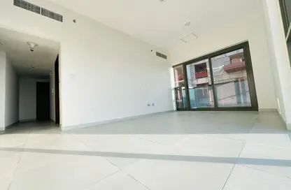 شقة - 2 غرف نوم - 2 حمامات للايجار في آيه ريزيدينس - الضاحية 12 - قرية جميرا الدائرية - دبي