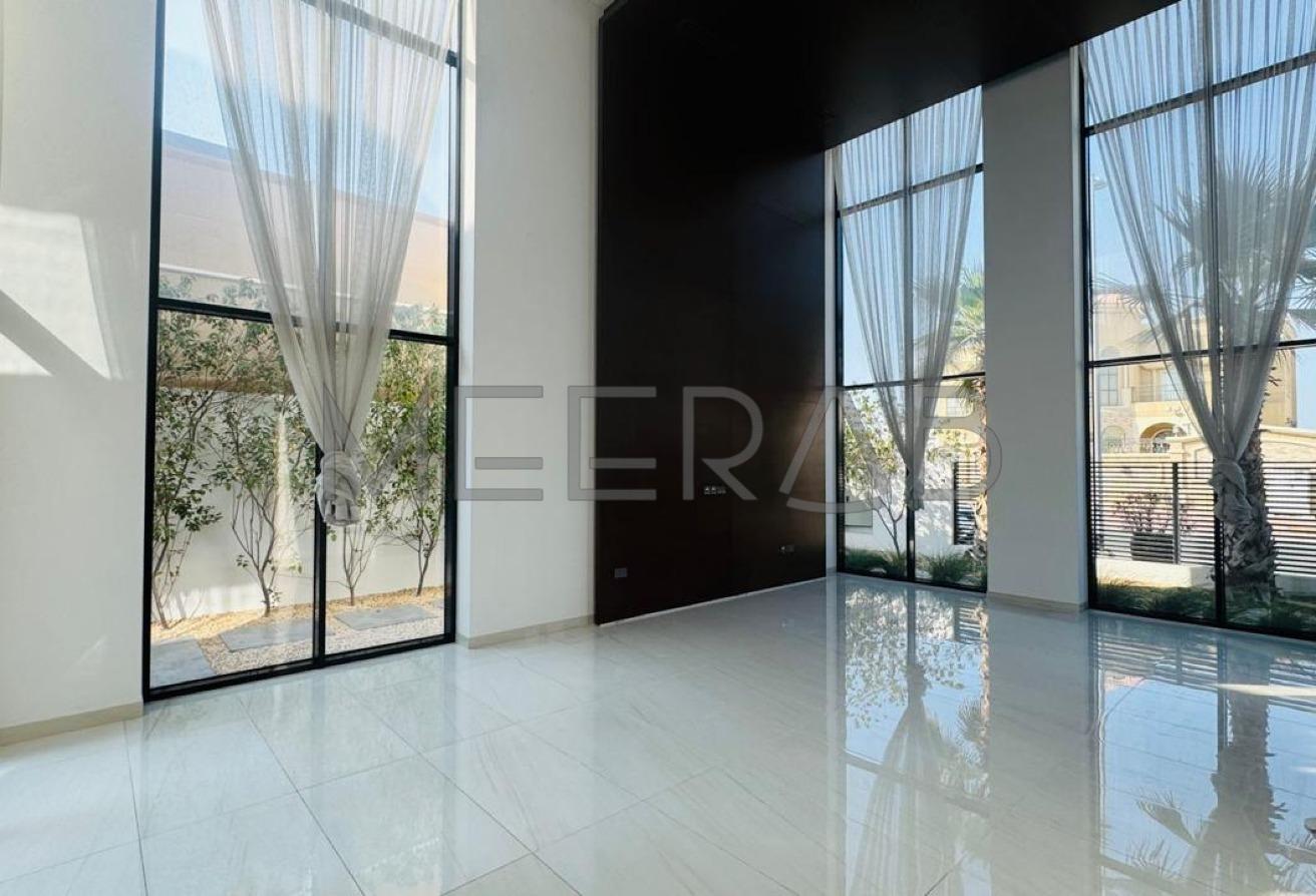 MODERN ARCHITECTURE | ELEGANT VILLA WITH POOL photo 5