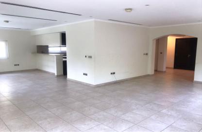 Villa - 3 - 4 for rent in District 7 - Jumeirah Park - Dubai Villa - 3 - 4 for rent in District 7 - Jumeirah Park - Dubai