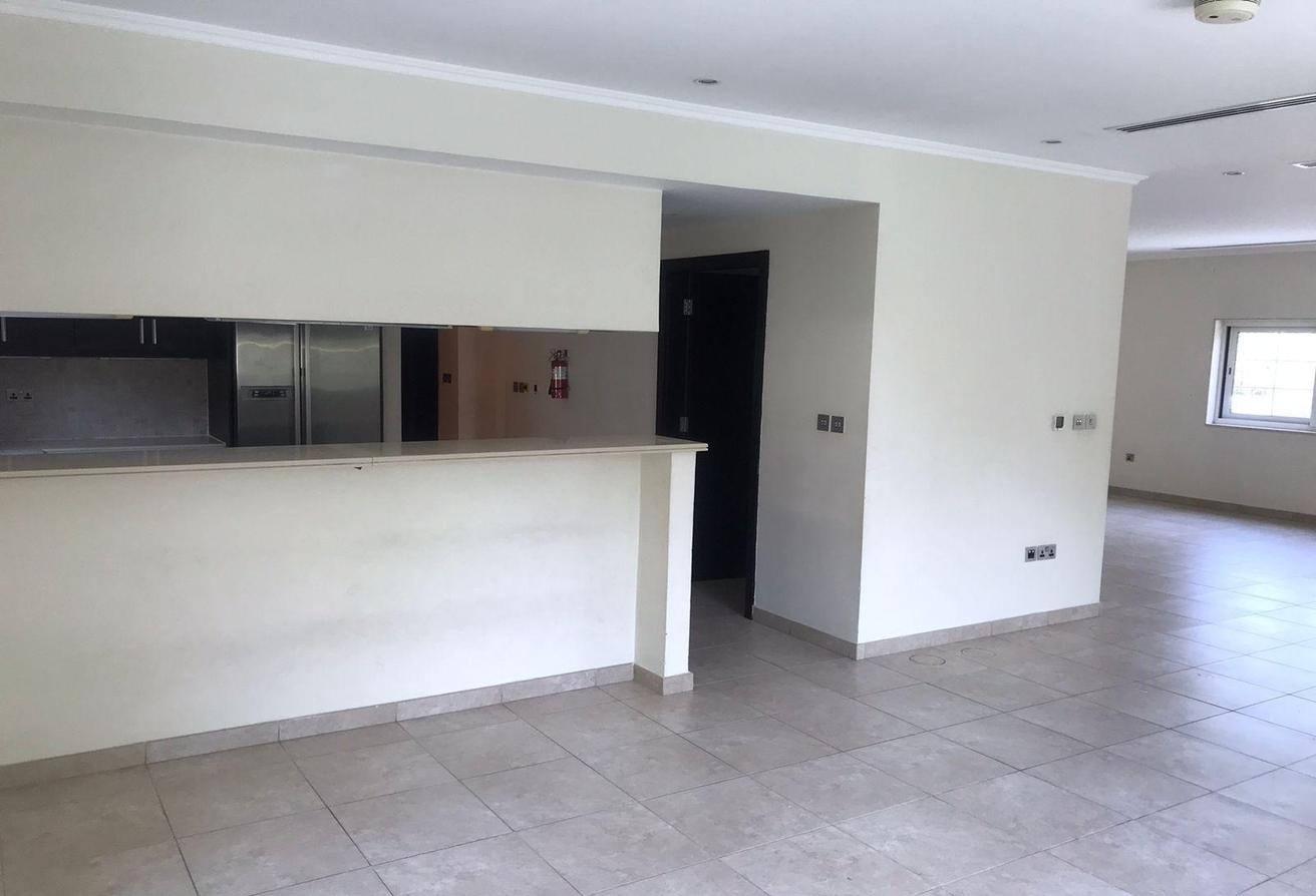 Legacy Large Corner Unit | Community View | Vacant photo 6