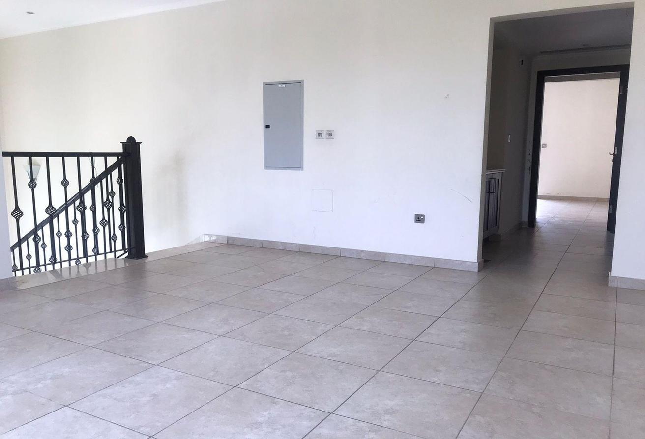 Legacy Large Corner Unit | Community View | Vacant photo 12