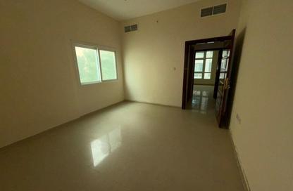 Apartment - 2 Bedrooms - 2 Bathrooms for rent in Al Khan Corniche - Al Khan - Sharjah