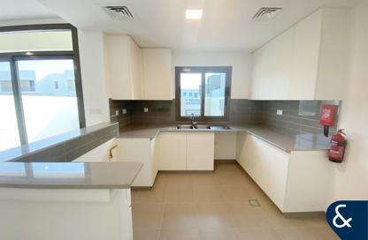 Townhouse - 3 - 3 for rent in Noor Townhouses - Town Square - Dubai