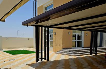 Villa - 4 - 7 for sale in Alreeman - Al Shamkha - Abu Dhabi Villa - 4 - 7 for sale in Alreeman - Al Shamkha - Abu Dhabi