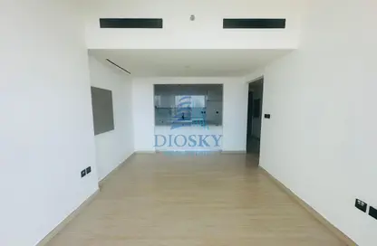 شقة - 2 غرف نوم - 2 حمامات للايجار في بن غاطي كورنر - الضاحية 10 - قرية جميرا الدائرية - دبي