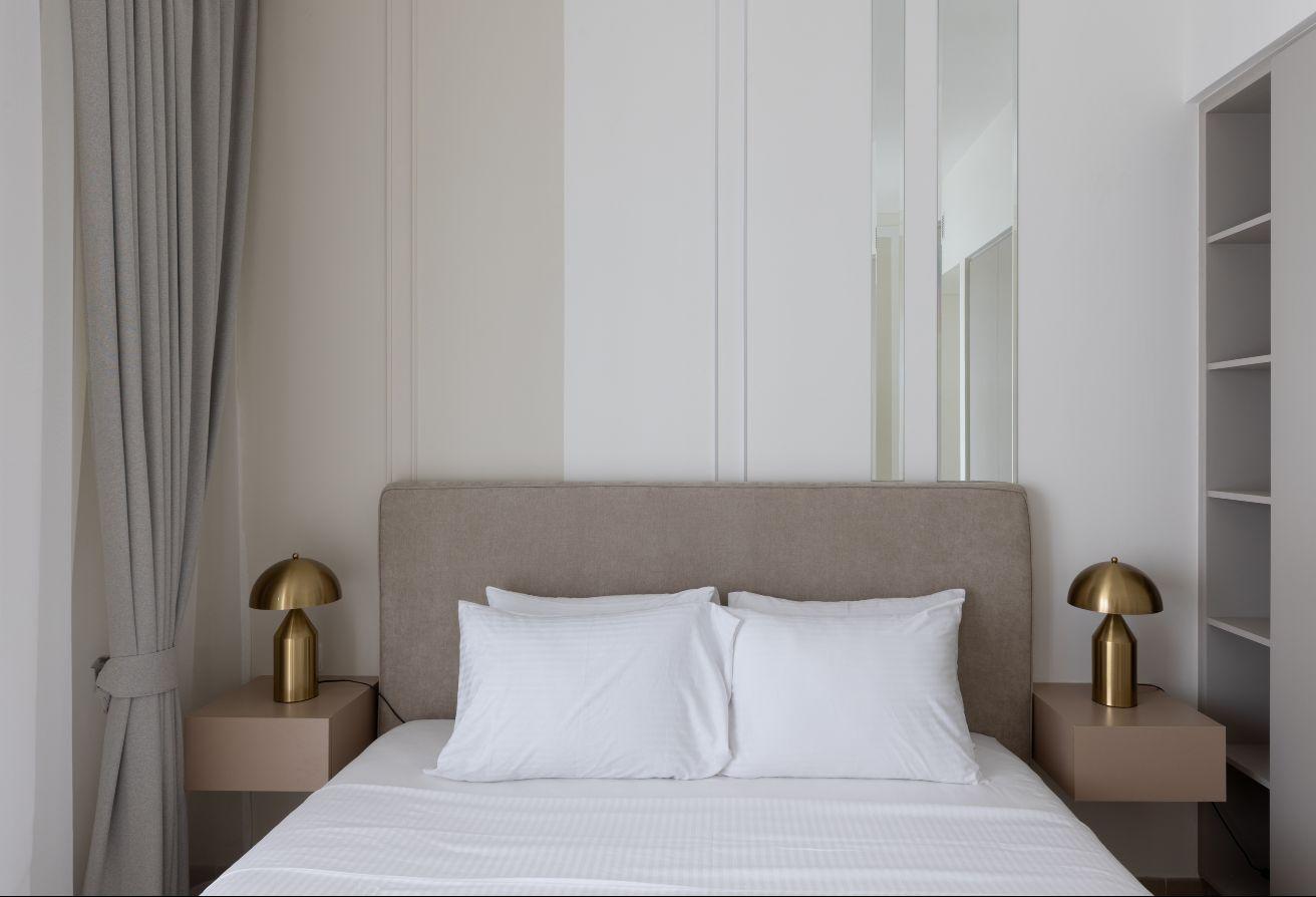 Creek Beach access | Modern interiors | DCH photo 10