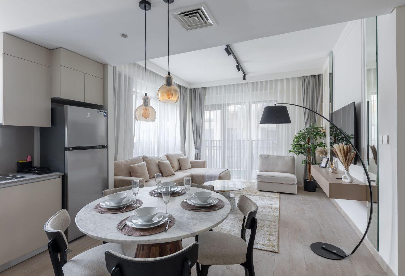 Creek Beach access | Modern interiors | DCH photo 8
