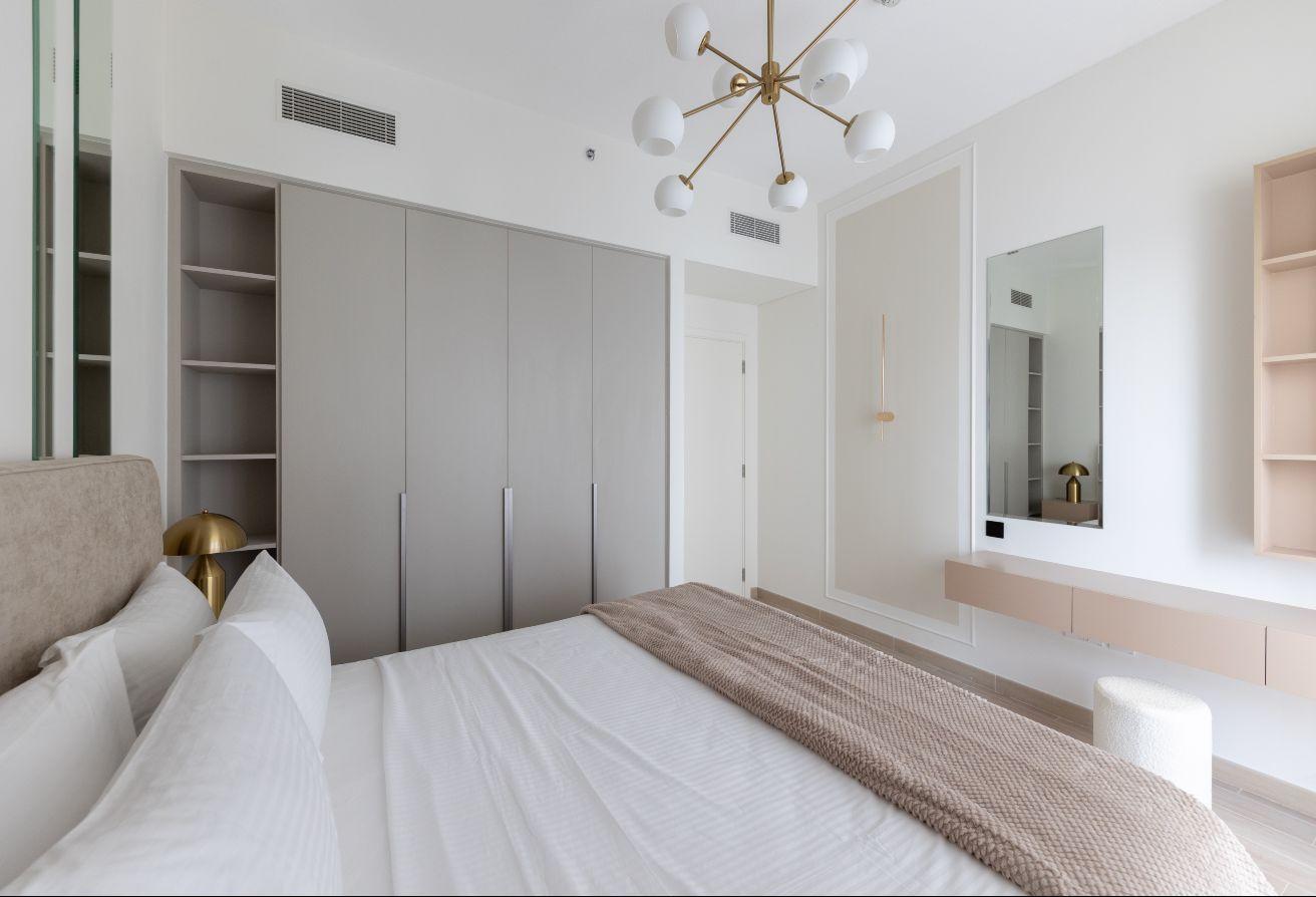 Creek Beach access | Modern interiors | DCH photo 13