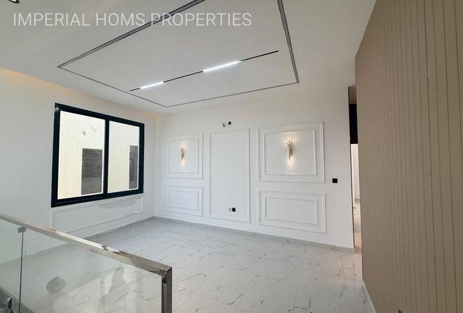 72721376 - Property Image 3