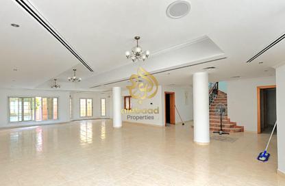 Villa - 4 - 5 for rent in Al Manara - Dubai