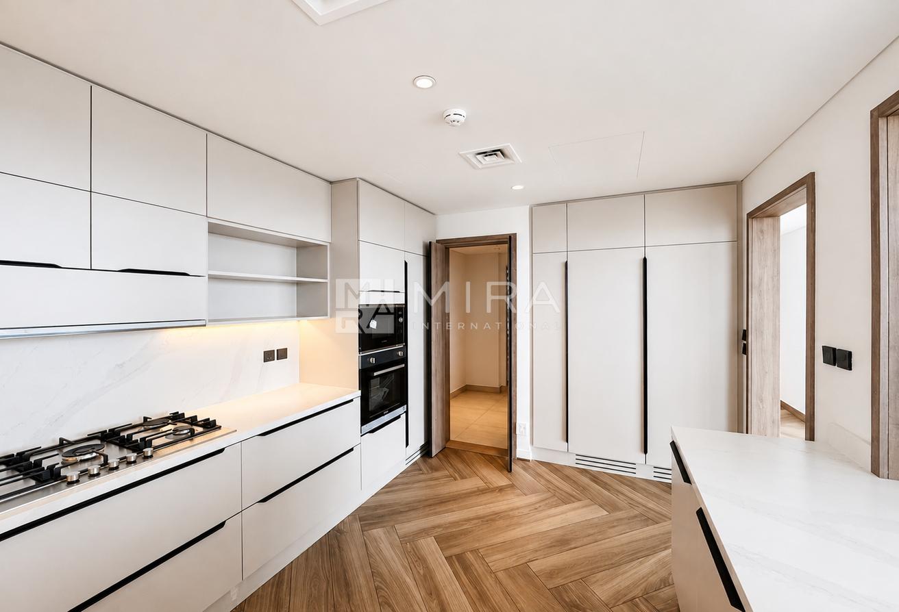 Brand New I Corner Unit | Unobstructed View photo 9