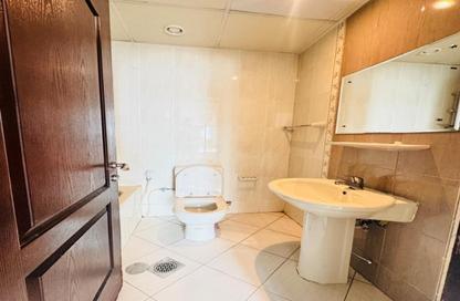 Apartment - 1 Bedroom - 2 Bathrooms for rent in Al Mamzar - Al Mamzar - Sharjah - Sharjah
