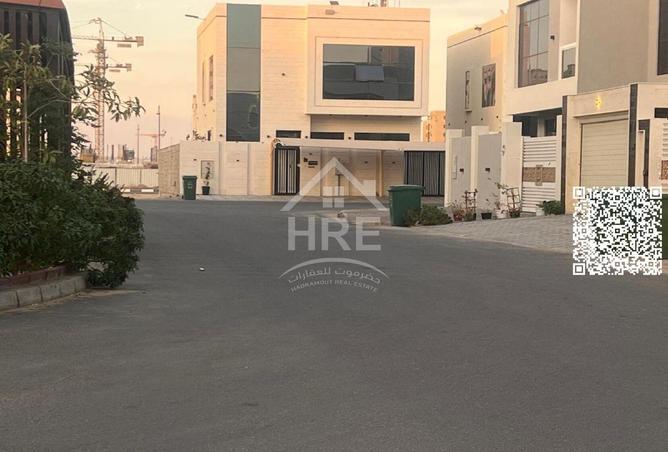 67823604 - Property Image 3