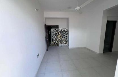 Apartment - 1 Bedroom - 2 Bathrooms for rent in Al Khail Tower 2 - Al Khail Towers - Ajman Downtown - Ajman