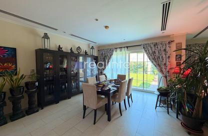 Villa - 4 Bedrooms - 5 Bathrooms for rent in District 8 - Jumeirah Park - Dubai Villa - 4 Bedrooms - 5 Bathrooms for rent in District 8 - Jumeirah Park - Dubai