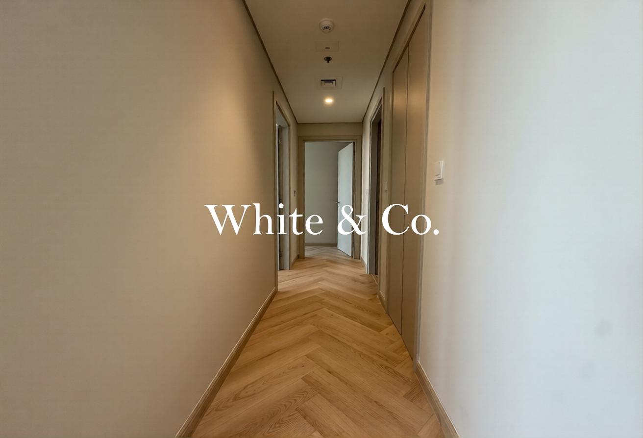 UPGRADED FLOORING | PARK VIEW | HIGH FLOOR photo 5
