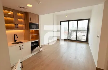 شقة - غرفة نوم - 2 حمامات للايجار في شقق يونا - تاون سكوير - دبي