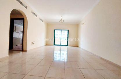 Apartment - 2 Bedrooms - 3 Bathrooms for rent in New Al Taawun Road - Al Taawun - Sharjah