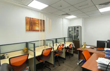 مكتب - استوديو - 1 حمام للايجار في برج لطيفة - شارع الشيخ زايد - دبي