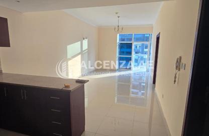 Apartment - 1 Bedroom - 2 Bathrooms for rent in Oasis Tower 1 - Dubai Sports City - Dubai Apartment - 1 Bedroom - 2 Bathrooms for rent in Oasis Tower 1 - Dubai Sports City - Dubai