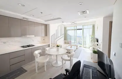 شقة - غرفة نوم - 1 حمام للايجار في فرهاد عزيزي ريزيدنس - الجداف - دبي