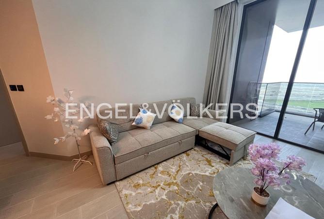 Fully Furnished | Vacant | Prime Location photo 2