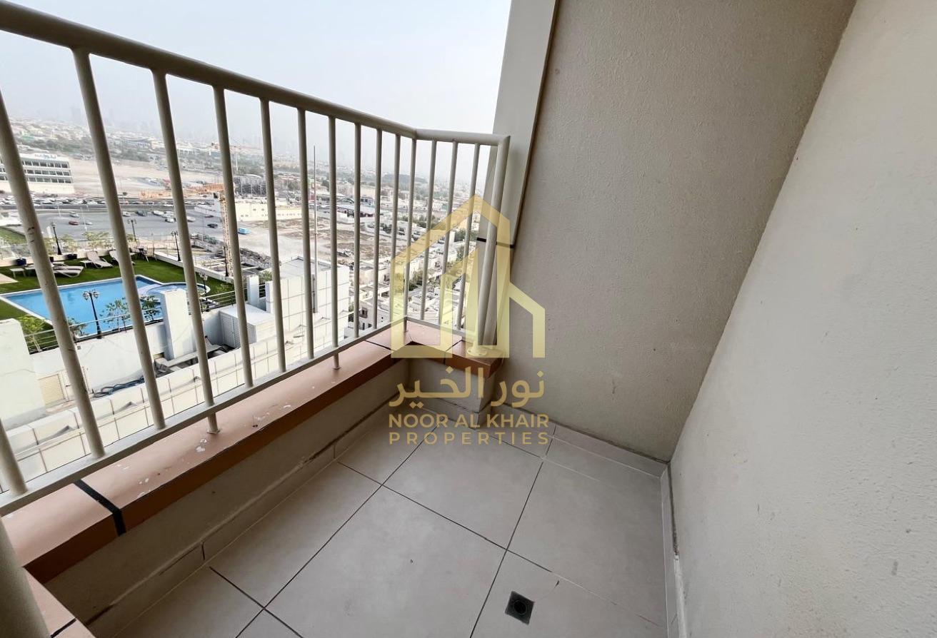 Studio Apartment with Covered Parking in Al Barsha photo 10