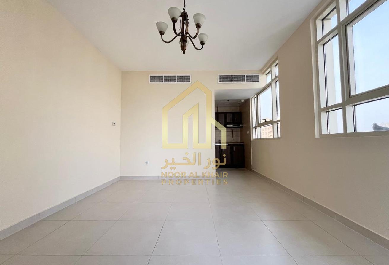 Studio Apartment with Covered Parking in Al Barsha photo 6