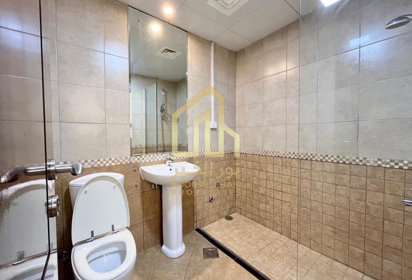 Studio Apartment with Covered Parking in Al Barsha photo 5