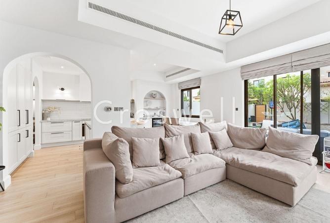 76164711 - Property Image 2