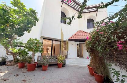 Villa - 4 Bedrooms - 3 Bathrooms for rent in Umm Suqeim 1 Villas - Umm Suqeim 1 - Umm Suqeim - Dubai
