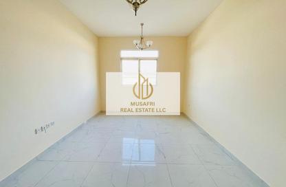 Apartment - 2 Bedrooms - 2 Bathrooms for rent in Muwailih Building - Muwaileh - Sharjah