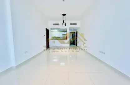 Apartment - 1 Bedroom - 2 Bathrooms for rent in Jumeirah Garden City - Al Satwa - Dubai