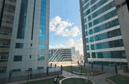 شقة - 2 غرف نوم - 2 حمامات للبيع في أورينت تاور 1 - أورينت تاور - البستان - عجمان