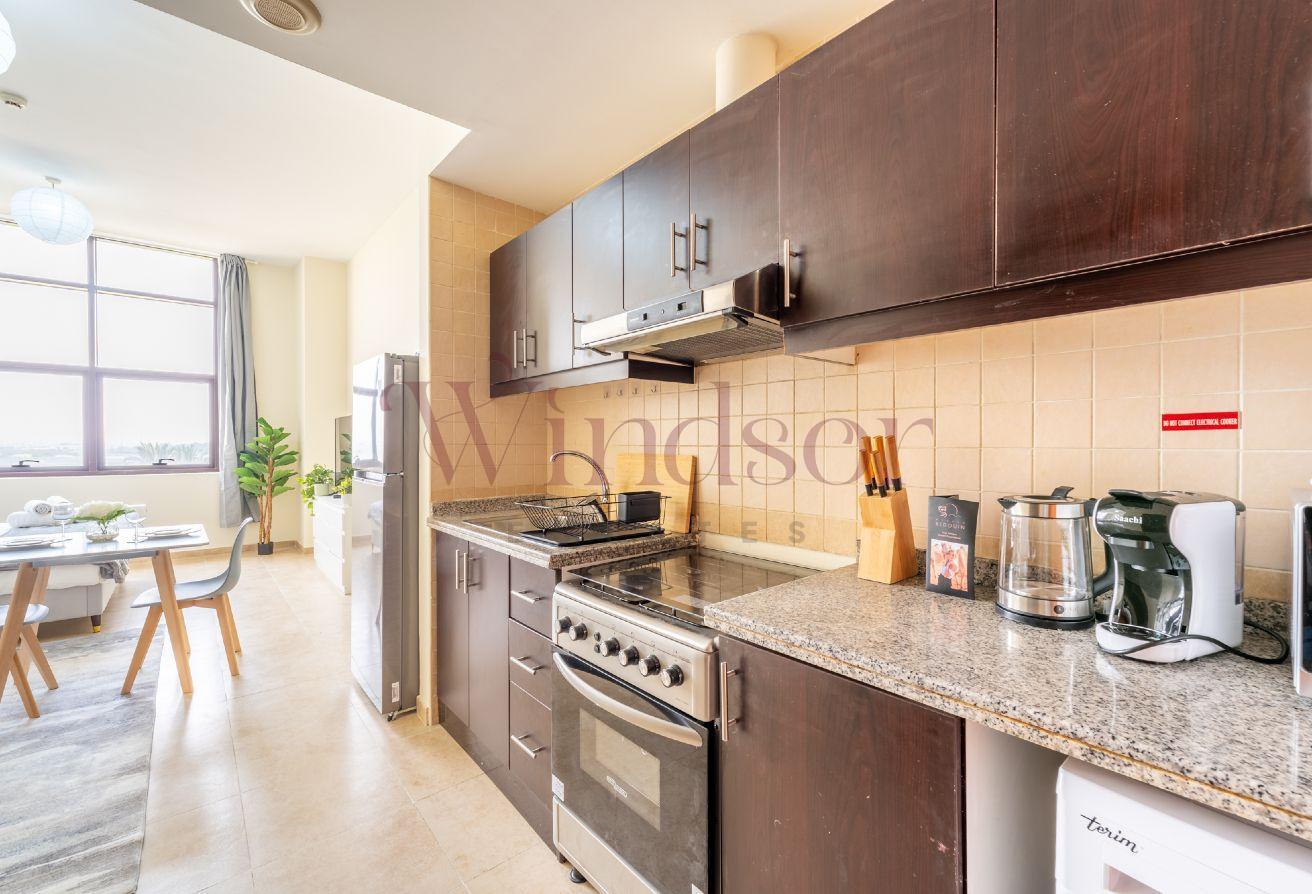 Chiller Free | 12 Cheques | Fully furnished photo 5