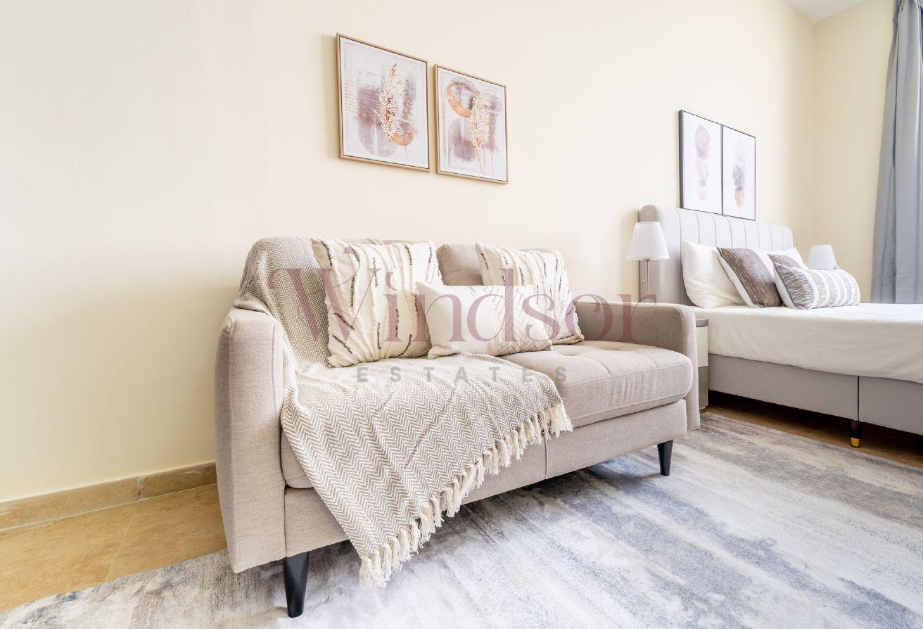 Chiller Free | 12 Cheques | Fully furnished photo 2