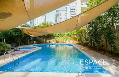 Apartment - 2 Bedrooms - 3 Bathrooms for rent in Emerald Residence - Dubai Marina - Dubai