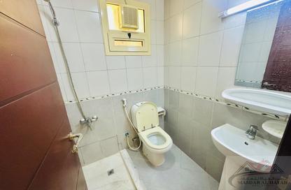 Apartment - 1 Bedroom - 2 Bathrooms for rent in Muwaileh 29 Building - Muwaileh - Sharjah
