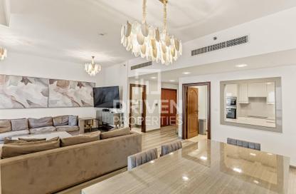Apartment - 2 Bedrooms - 3 Bathrooms for rent in Rimal 6 - Rimal - Jumeirah Beach Residence - Dubai
